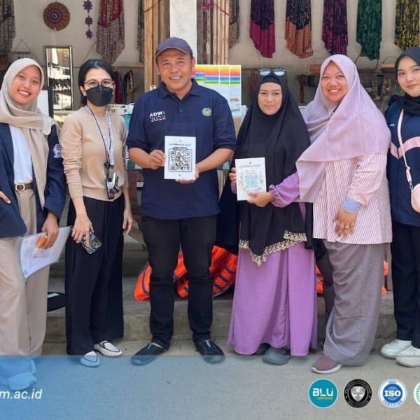 PENGUATAN EKOWISATA MANGROVE PANDANG TAK JEMU MELALUI STANDARDISASI LAYANAN DAN PROMOSI DIGITAL