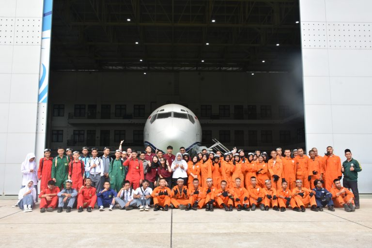 Tingkatkan Keterampilan Vokasi Penerbangan, Siswa SMK Ikuti Pelatihan Maintenance and Repair Pesawat
