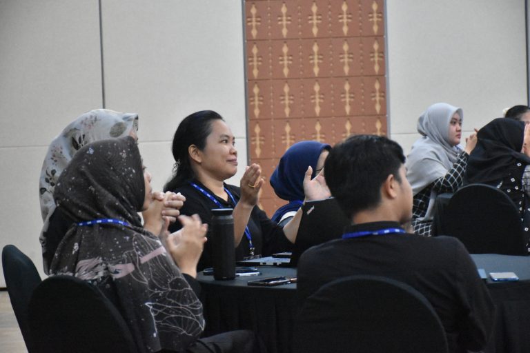 Polibatam Tingkatkan Kualitas Pelayanan Staf melalui Inhouse Training Service Excellence Transformation