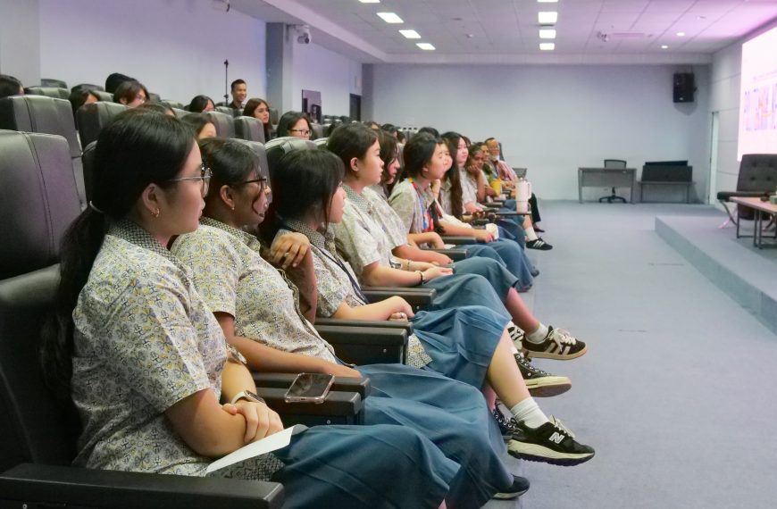 Polibatam Sambut Kunjungan Edukasi Sekolah Global Indo-Asia, Kenalkan Teknologi Robotika kepada Generasi Muda