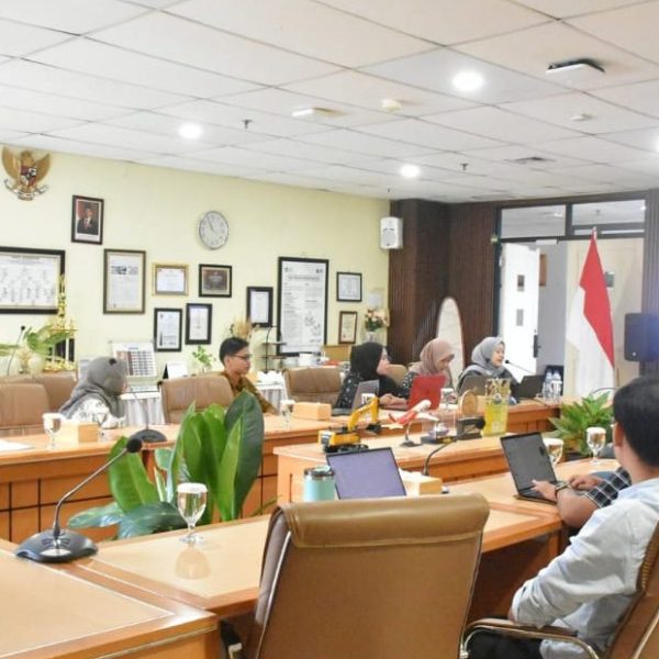 TINGKATKAN KUALITAS PENDAMPINGAN HALAL, POLIBATAM DAN BPJPH SUMBAR GELAR PEMBINAAN PPH