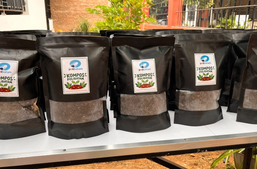 Polibatam’s TPST Turns Leaf Waste into Compost