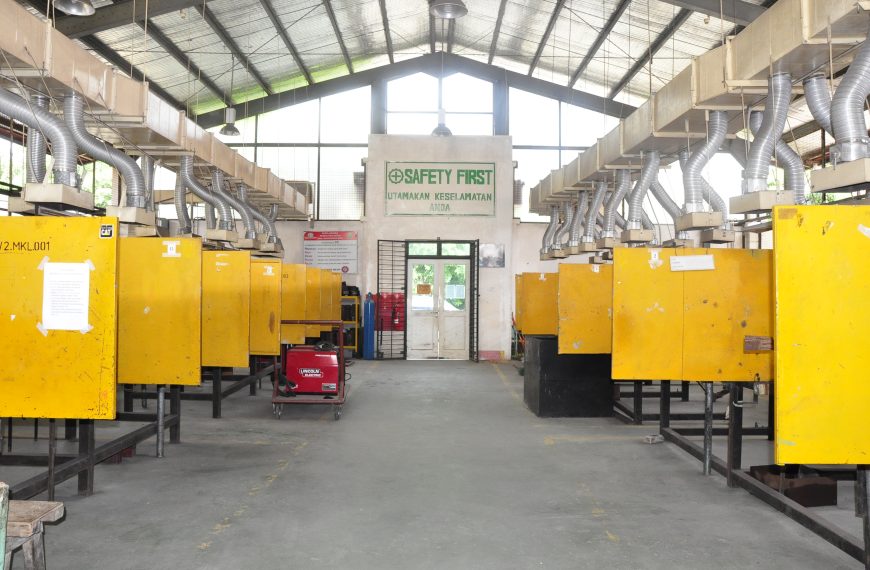 From Sparks to Creations: Take a Look Inside Polibatam’s Mechanical Engineering Welding Workshop